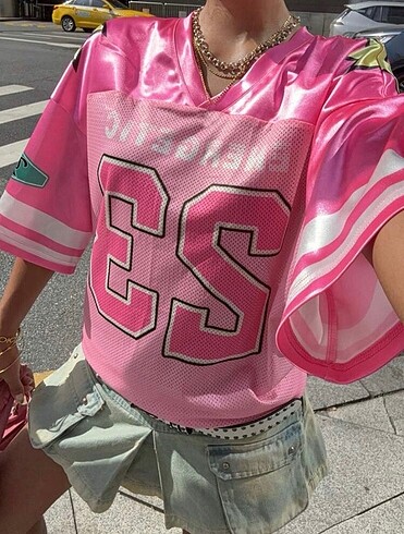 m Beden Y2k Pembe V Yaka 23 Yazılı Oversize Tshirt.