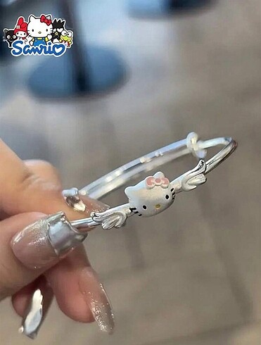  Beden beyaz Renk Hello Kitty Charm Bilekliği