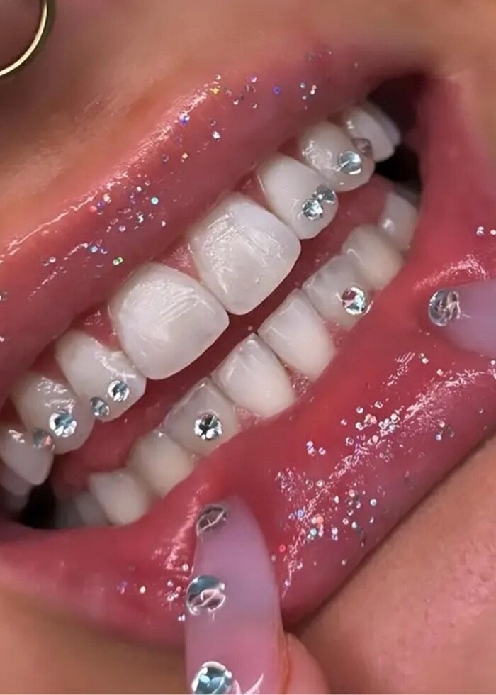 Y2k Coquette Kırmızı ve Beyaz Taşlı 40 Adet Teeth Grillz Gems Di - Görsel 2