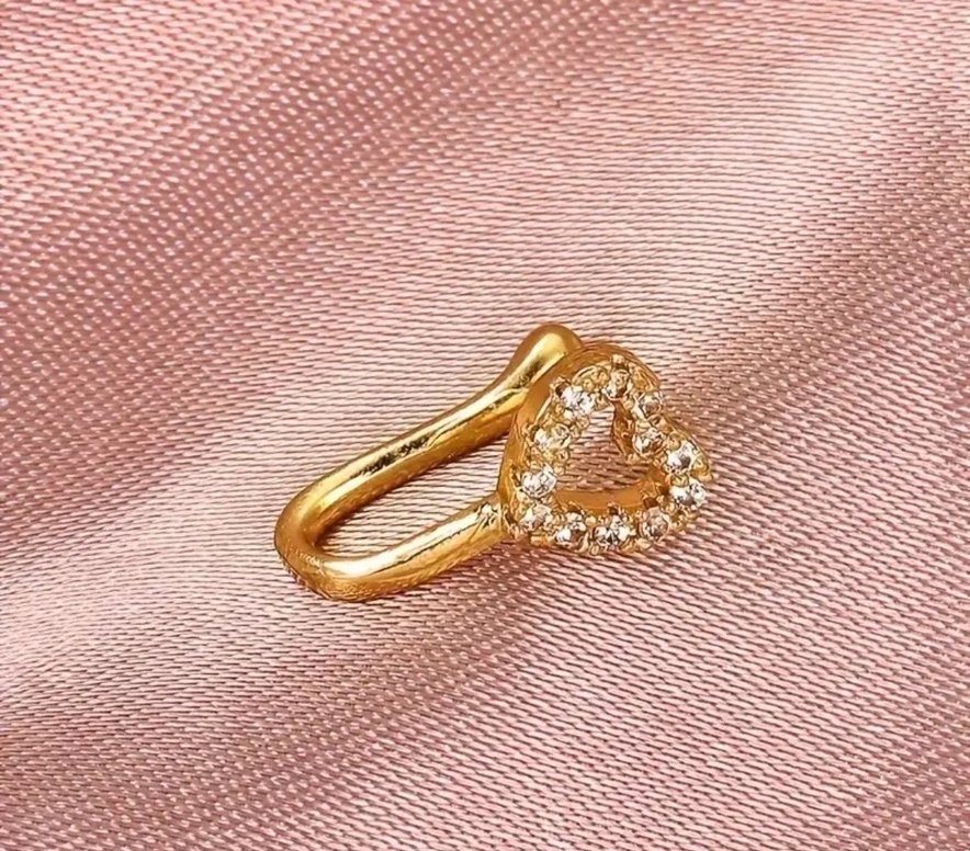 Altın Renkli Parlak Kalp Burun Piercingi - Görsel 2