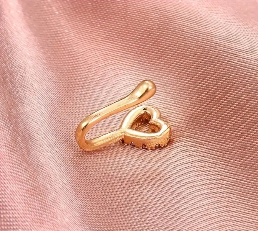 Altın Renkli Parlak Kalp Burun Piercingi - Görsel 3