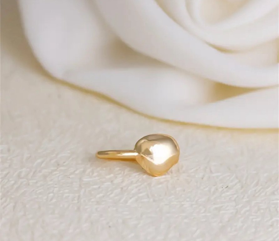 Altın Parlak Minimalist Kadın Hızma - Görsel 2