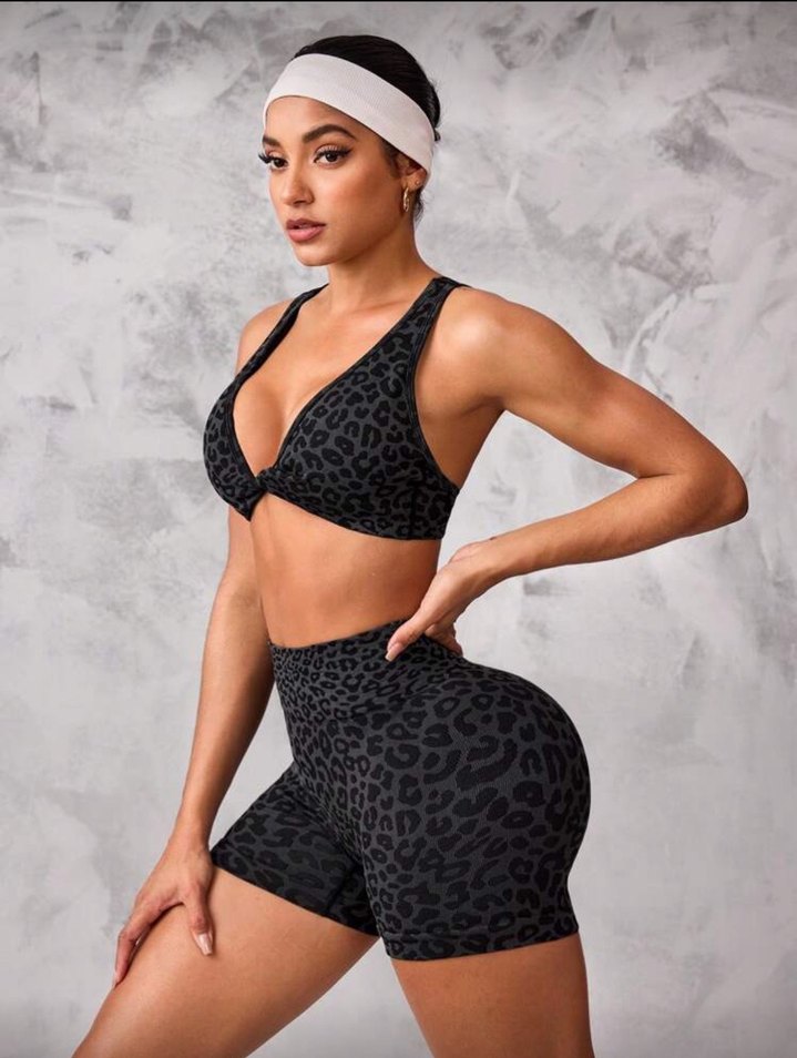 Siyah Yılan Desenli Mini Spor Takım - Görsel 5