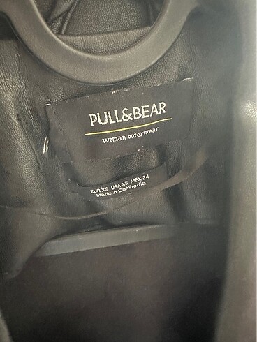 xs Beden Pull and bear ince deri ceket
