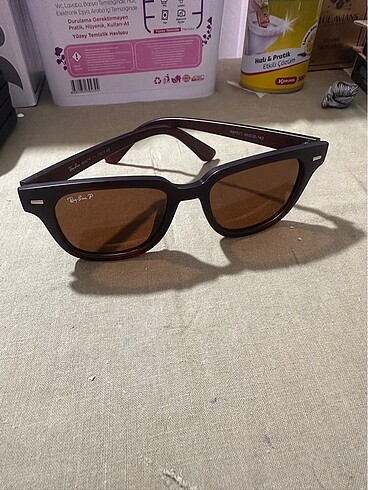 Rayban güneş gözlüğü
