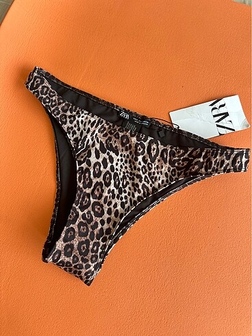 Sıfır bikini altı