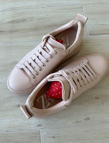 38 Beden Zara Sneaker