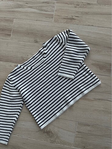 Zara Crop triko