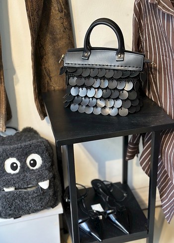 Tokalı Siyah Deri Kadın Çanta - Görsel 2