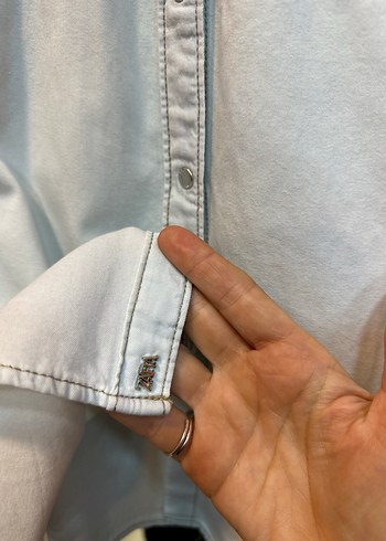 Gri Denim Düğmeli Uzun Kollu Kadın Gömlek - Görsel 3