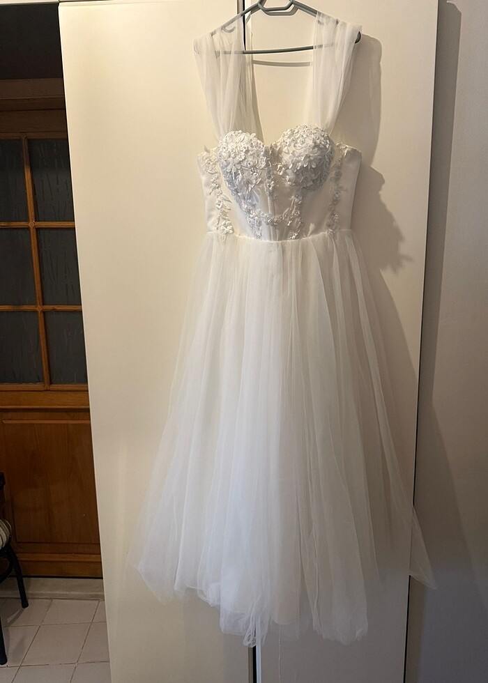 Midi boy 3d çiçekli beyaz gece elbisesi gelinlik - Görsel 3