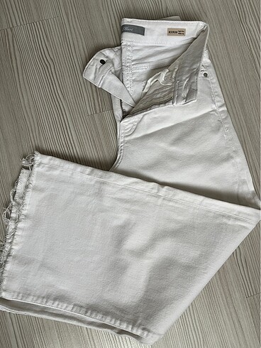 Zara Jean kot