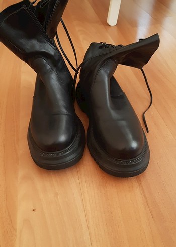 Derimod Siyah Deri Gotik Stiletto Topuklu Kadın Bot
