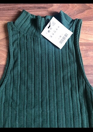 Pull and Bear Crop top
