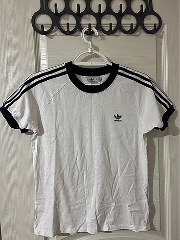 Adidas Tshirt