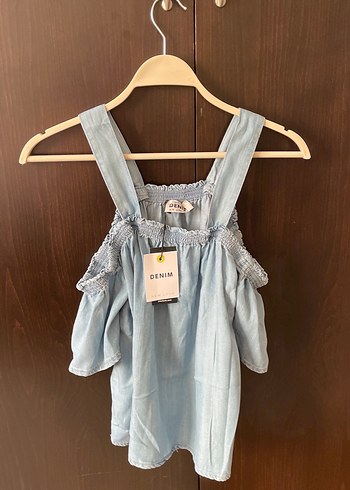 Kadın Bej Denim Mini Bluz, Kayık Yaka, Fırfırlı - Görsel 3