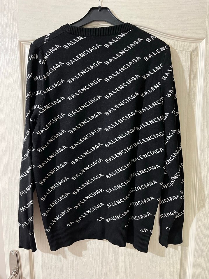 Siyah Baskılı Uzun Kollu Triko kazak - Görsel 2