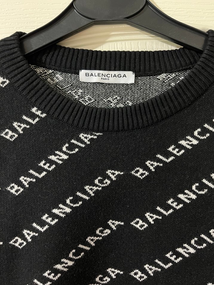 Siyah Baskılı Uzun Kollu Triko kazak - Görsel 3