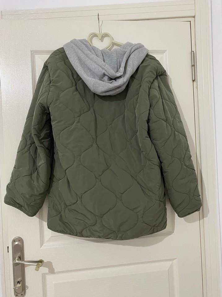 Pull&bear Gri Kapüşonlu Fermuarlı Rahat Kadın Mont - Görsel 2