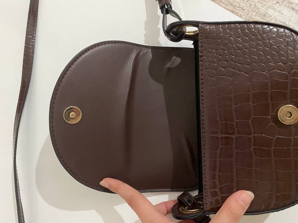 Mango Suni Deri Yılan Desenli Tokalı Çanta - Görsel 3