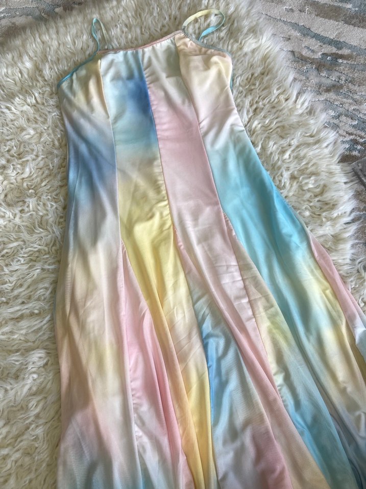 Pastel Renkli Uzun Elbise - Görsel 4