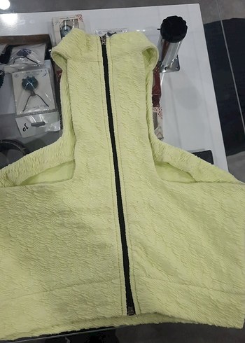 fosfor Sarı Yüksek Yakalı Kolsuz Mini Yelek - Görsel 3