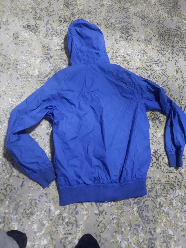 Kapüşonlu Mavi Erkek Çocuk yağmurluk - Görsel 3