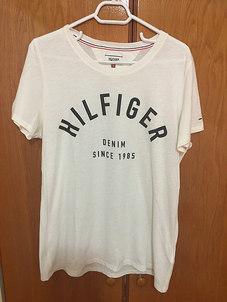 Tommy tshirt