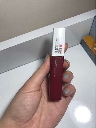 Maybelline bordo ruj