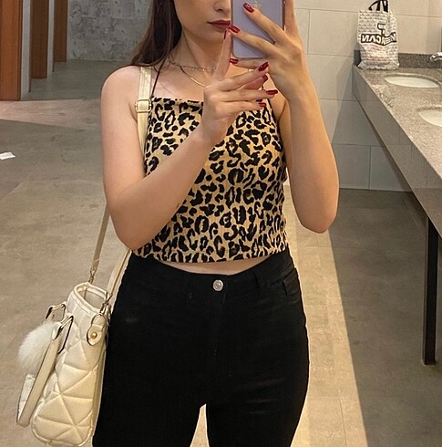 leopar crop