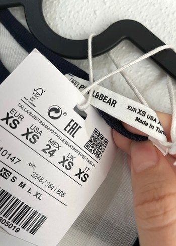 Kadın Beyaz Kısa Kollu Tişört Siyah Detaylı - Görsel 2