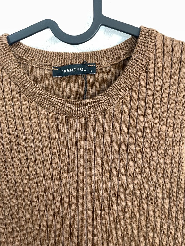 Kahverengi Triko Yüksek Yakalı Uzun Elbise - Görsel 2
