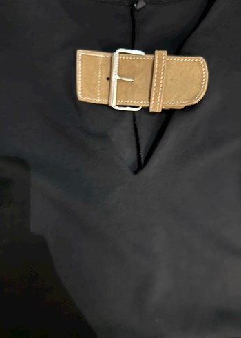 Zara Zara model Kemer Detaylı Siyah Kolsuz Mini Elbise