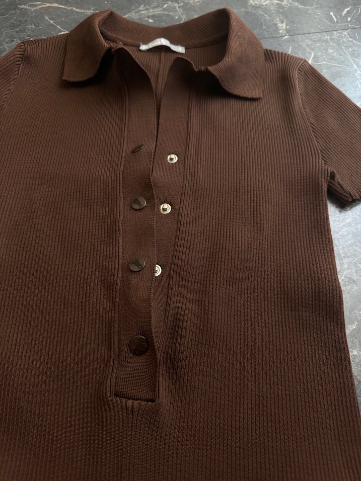 Kahverengi Düğmeli Kısa Kollu Kadın mini Tulum - Görsel 3