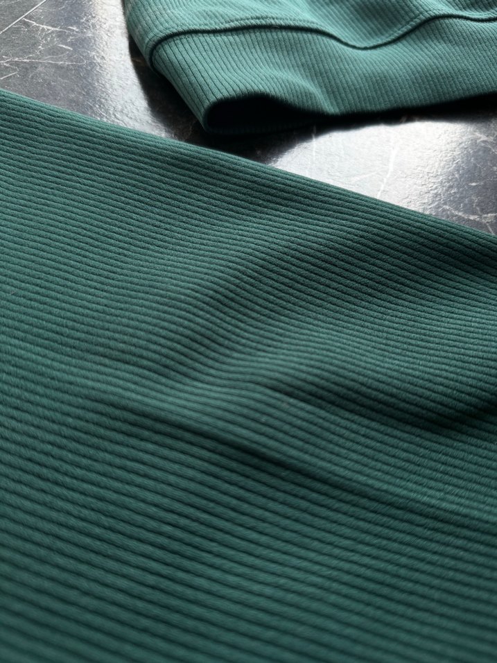 Koyu Yeşil Kadın Spor Tayt ve Atlet Takımı - Görsel 4