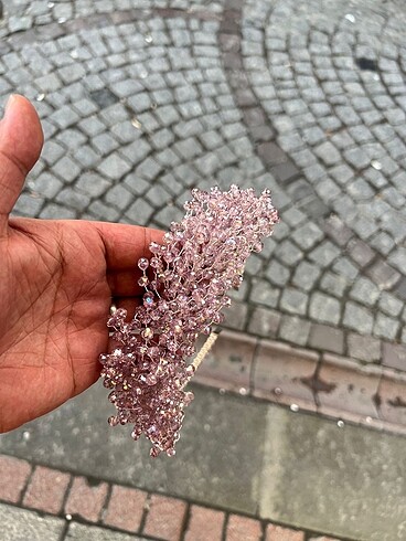 Yoğun boncuklu el yapımı gelin aksesuarları