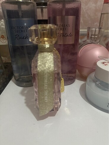 Victoria s Secret Bombshell celebration
