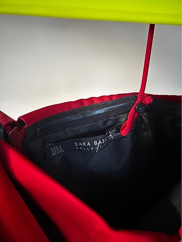 Kırmızı saten elbise - Görsel 3