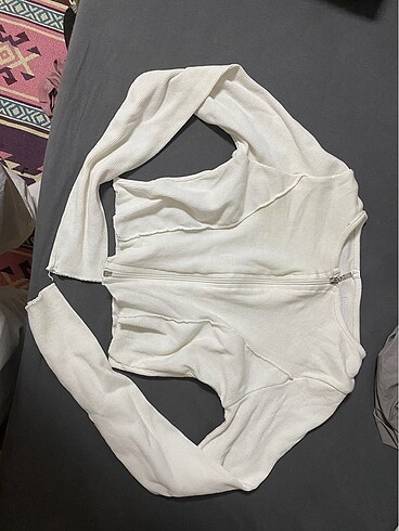Urban Outfitters Fermuarlı crop