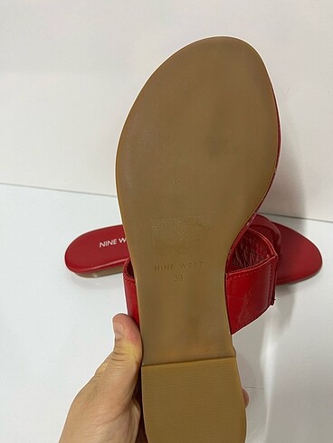 39 Beden Nine west kuramızı terlik