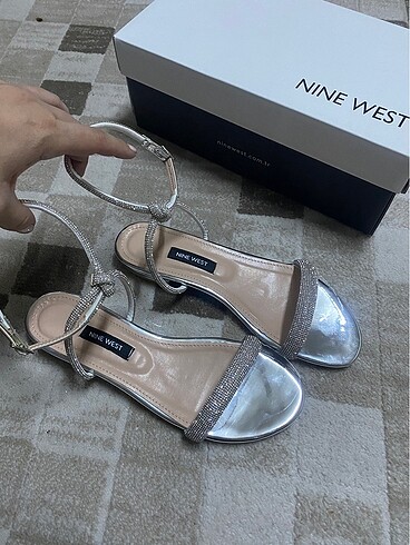 Nine West Nine west sandalet taşlı