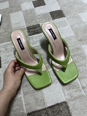 Nine west terlik