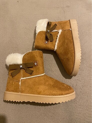 Ugg bot