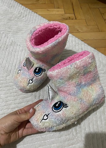 Kız Çocuk Renkli Örgü Desenli Sıcak Ev Terliği - Görsel 2