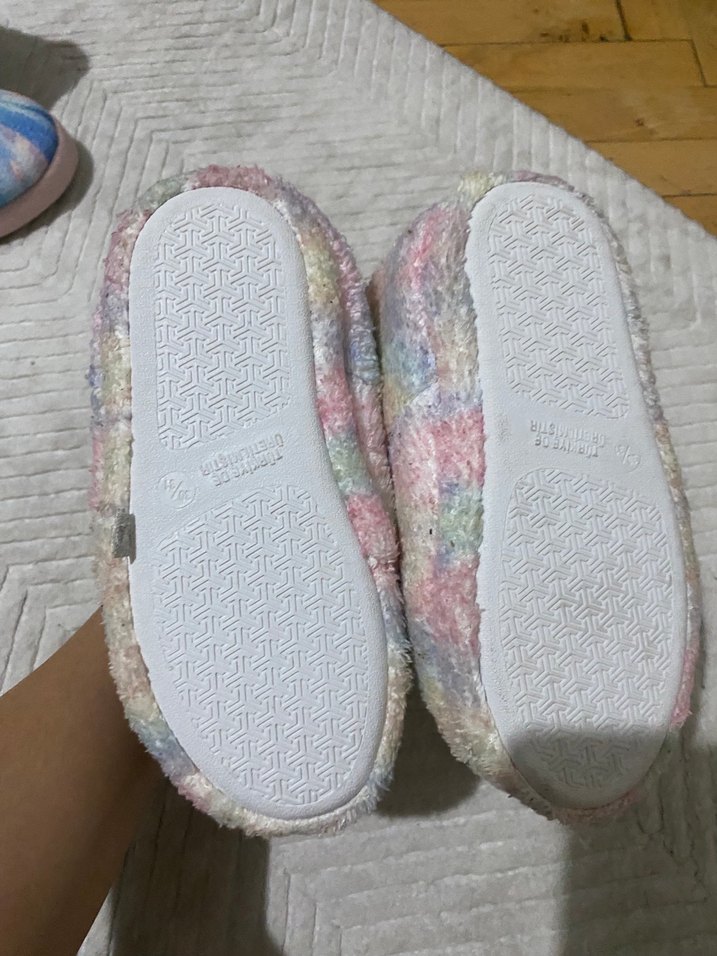 Kız Çocuk Renkli Örgü Desenli Sıcak Ev Terliği - Görsel 4