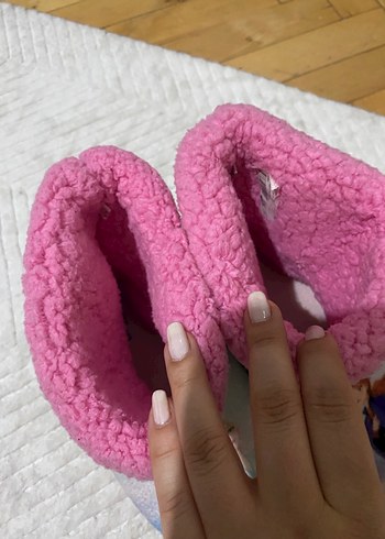 Kız Çocuk Pembe Sıcak Örgü Ev Terliği - Görsel 3