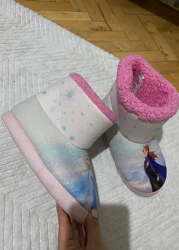 Kız Çocuk Pembe Sıcak Örgü Ev Terliği - Görsel 2