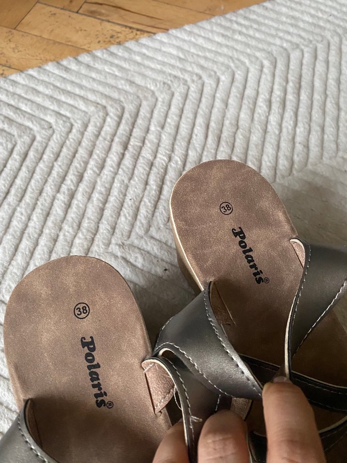 Kahverengi Yılan Desenli Dolgu Topuklu Kadın Sandalet - Görsel 3