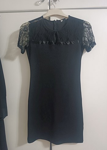 Dantel Detaylı Siyah  Midi Elbise - Görsel 2