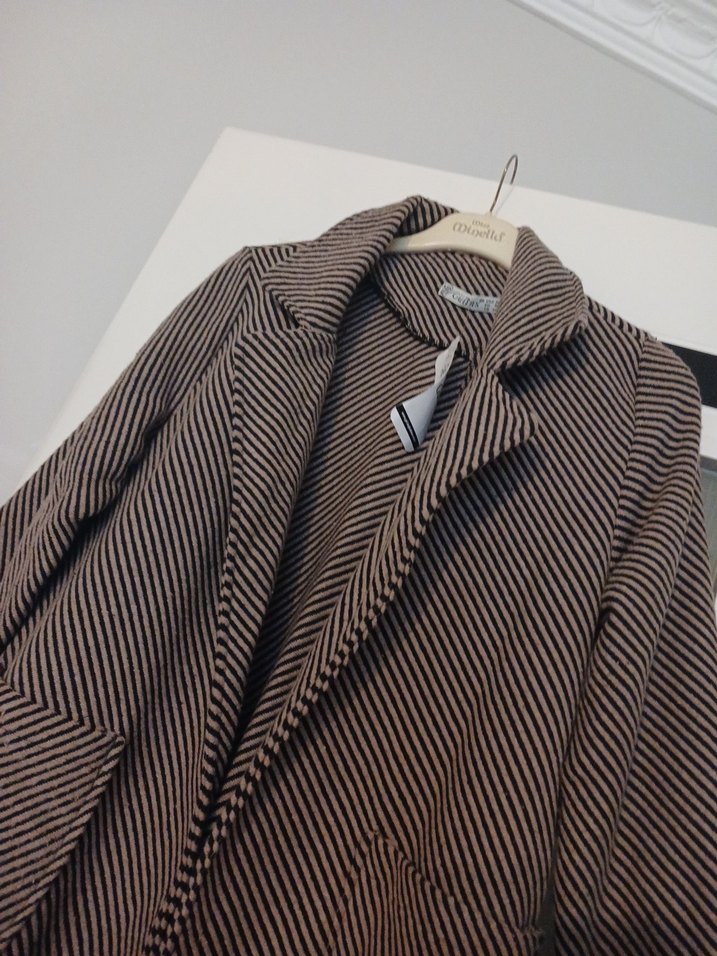 Düğmeli Uzun Kahverengi Kadın Kaban - Görsel 3